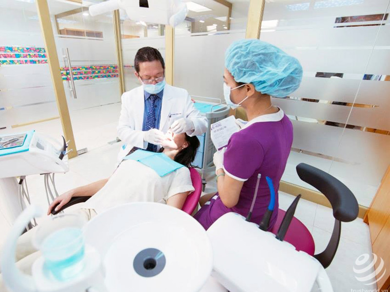 saigonimplant-49 saigonimplant-49 Ứng dụng công nghệ cấy ghép hoàn toàn mới tại nha khoa Dr. Hùng BẬT MÍ PHƯƠNG PHÁP TRỒNG RĂNG IMPLANT TẠI CÁC PHÒNG KHÁM NHA KHOA QUỐC TẾ saigonimplant 49