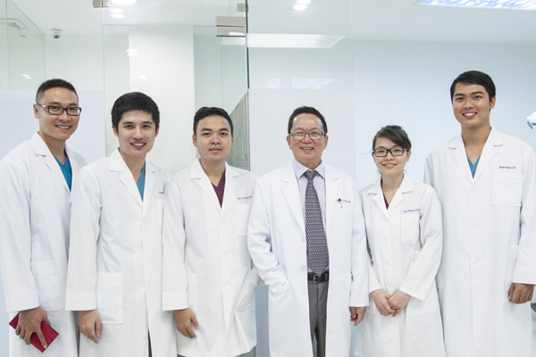 24 24 Nha khoa Dr. Hùng trở thành 1 trong những trung tâm nha khoa đi đầu trong lĩnh vực cấy ghép implant Nha khoa nào uy tín cấy ghép implant hoàn hảo bậc nhất TP.HCM? 24