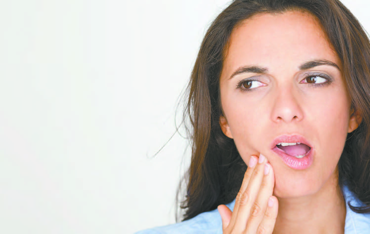 Sensitive-Teeth-What-Are-My-Treatment-Options Sensitive-Teeth-What-Are-My-Treatment-Options Bọc răng sứ cho răng cửa bị gãy đôi RĂNG CỦA BỊ GÃY ĐÔI – CẦN PHẢI LÀM GÌ? Sensitive Teeth What Are My Treatment Options